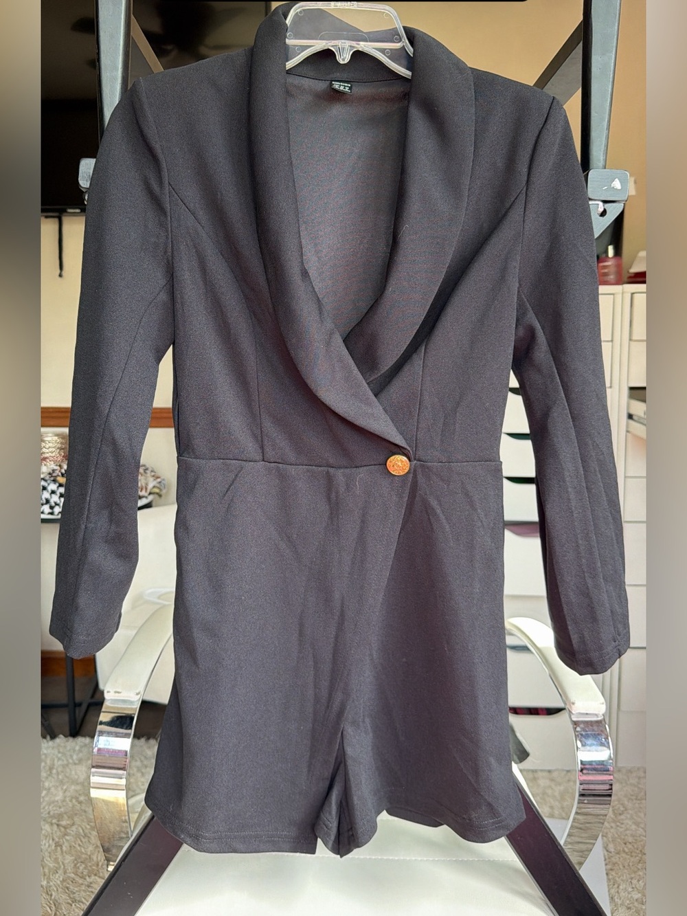 Evolushein black romper